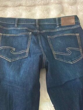 Silver Jeans Zac Relaxed Straight Jeans Size 36x32 Cambodia